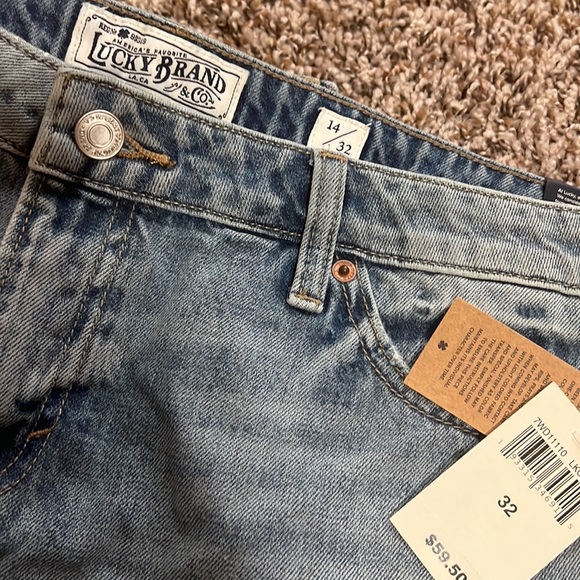 Non-Stretch - Picture 3 of 3